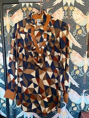Nuvula geometric ruffle neck dress small